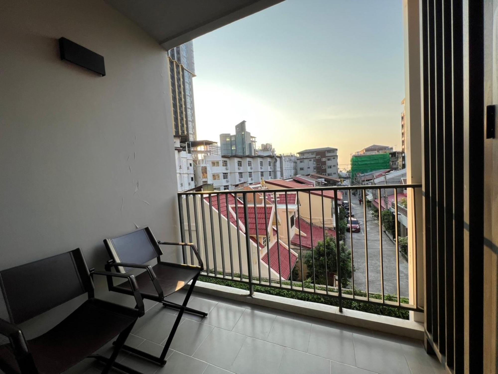 The Base Central Pattaya By Mickey Экстерьер фото